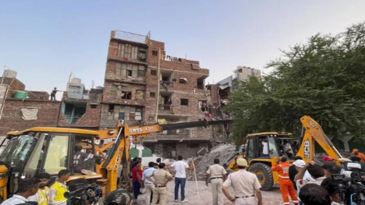 Delhi building collapse in Seemapuri: One more body found under debris; death toll rises to 4