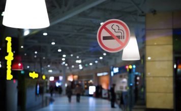 Chinese city bans indoor smoking