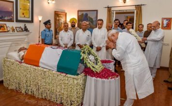 LIVE: Long queues to pay homage to Atal Bihari Vajpayee