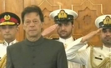 Pakistan again rakes up Kashmir