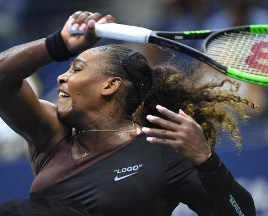 Serena defeats Venus to advance to US Open 4th round