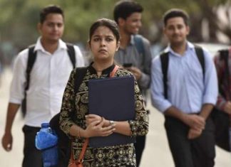 483 jobs available for Data Entry Operator; salary over Rs 62,000