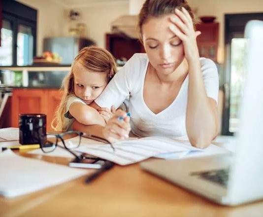 Mother’s tight work schedule may affect child’s sleep…Know How?