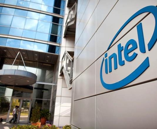 Intel announces massive 48-core chip, new processor for entry-level servers