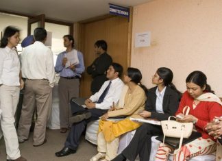 Golden chance in banking jobs; salary is Rs 50,000