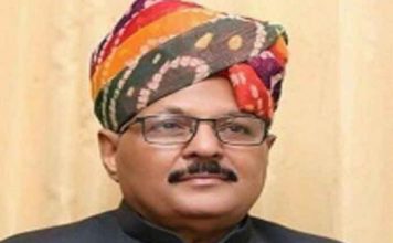 This corrupt officer has Rs 23500000 Cash + 106 plots + 1 petrol pump + 2 flats + 10 trucks