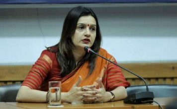 Breaking: Priyanka Chaturvedi quits Congress after her critical tweet
