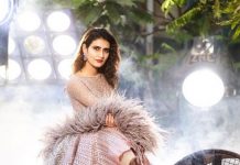 Aap online mat aao…Dangal girl Fatima Sana Shaikh hits back at troll