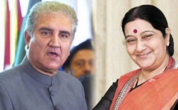 Before election results, Sushma offers sweets to Pakistan’s Shah Mehmood Qureshi