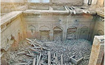 Vandals demolish centuries-old ‘Guru Nanak palace’ in Pakistan