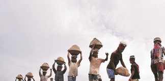 44 labour laws will be cut to 4 as Modi wants investors