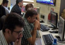 Sensex suffers massive losses