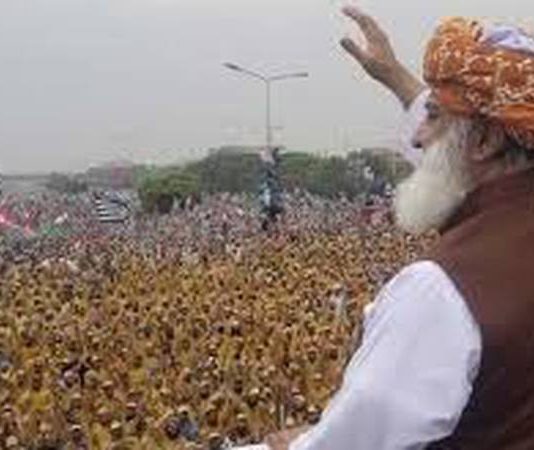 War will continue against Imran’s government: JUI-F chief