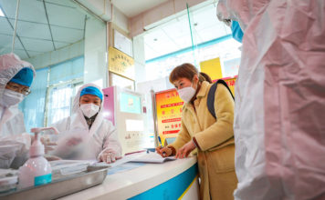 WHO declares health emergency as death toll in China climbs to 213