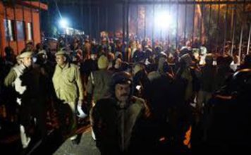 Delhi HC issues notice to WhatsApp, Google on plea to save data of JNU violence