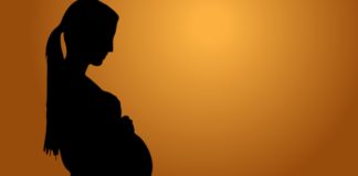 Mental health challenges higher in young mothers: Study