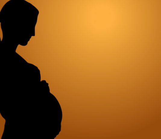 Mental health challenges higher in young mothers: Study
