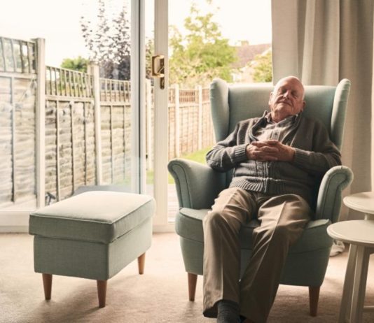 Daytime sleepiness among the elderly may indicate cancer risk