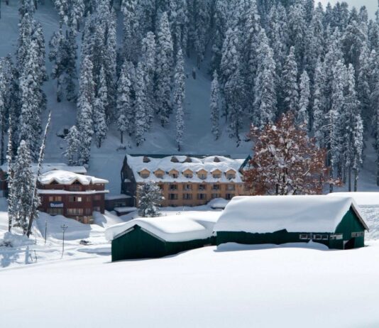 Jammu and Kashmir: Heavy snowfall declared as natural calamity under SDRF act
