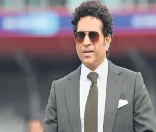 Sachin Tendulkar tests positive for COVID-19, goes into home quarantine