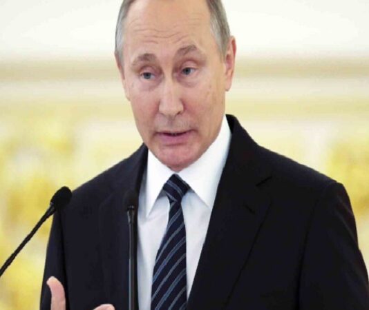 Russia demands Twitter to delete MBK media account