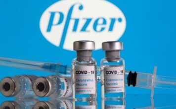 US warns Pfizer, Moderna COVID-19 vaccine recipients to watch for enlarged heart symptoms