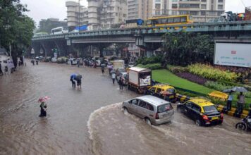 Mumbai Rains: Heavy traffic, waterlogging in parts of city