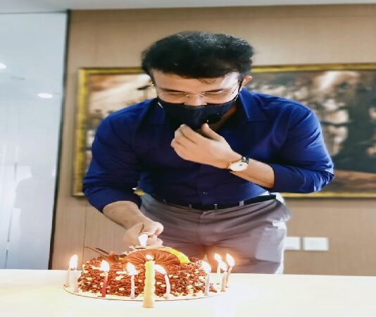 Sourav Ganguly turns 49, Sehwag, Laxman lead wishes for BCCI President