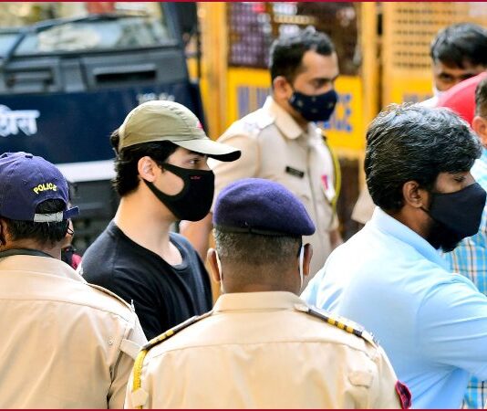 Aryan Khan Arrested: Hansal Mehta extends support to Shah Rukh Khan amid son’s arrest