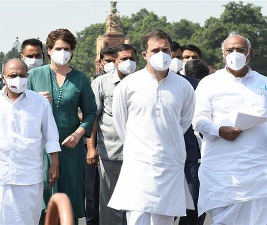 Congress delegation meets President Ram Nath Kovind over Lakhimpur Kheri incident