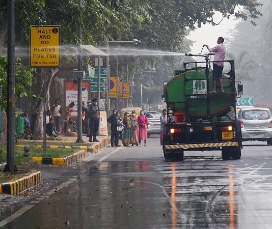 Delhi’s air quality remains in ‘very poor’ category, AQI increases to 355