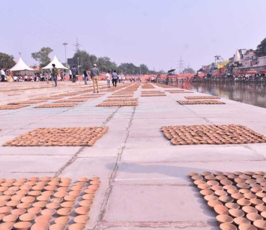 Ayodhya : Deepotsav celebrations to begin on grand scale, 12,000 volunteers to light 12 lakh diyas