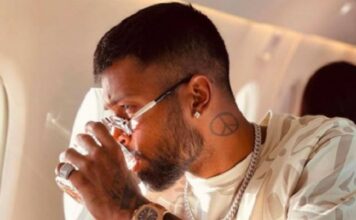 Custom officials seize 2 watches worth ₹5 crore from Hardik Pandya; Cricketer issues statement