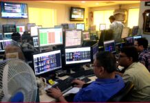 Sensex dips 425 points; IT, infra, banking stocks slump
