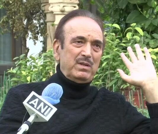 Ghulam Nabi Azad appeals terrorists in Kashmir to give up arms, gets death threats