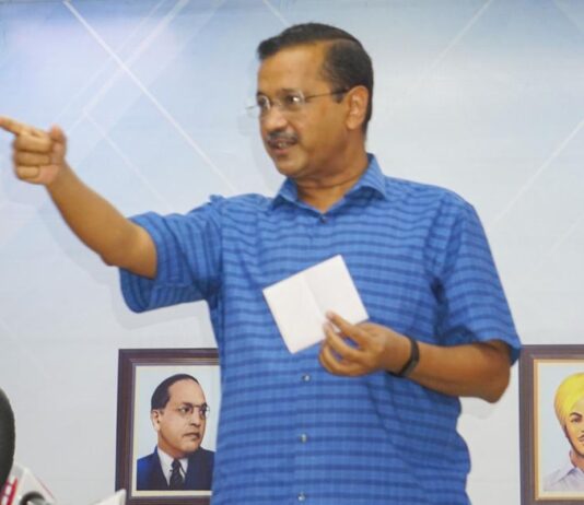 Arvind Kejriwal writes to PM Modi seeking pictures of Hindu deities on currency notes