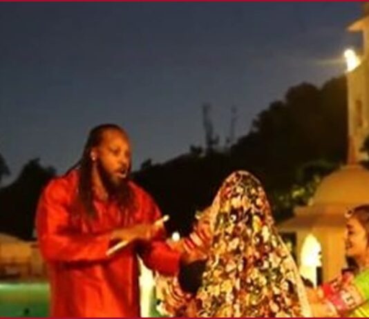 West Indies cricketer Chris Gayle plays Garba in Jodhpur