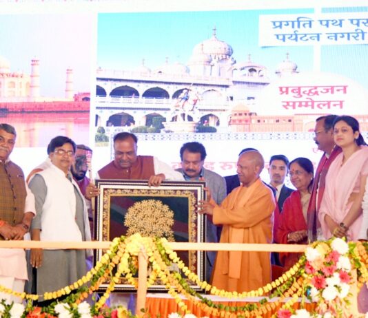 CM Yogi launches 88 development projects worth Rs 488 crore in Agra, addresses ‘Prabbhudhjan Sammelan’