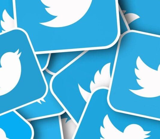 Twitter accounts are now verified with three colours