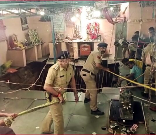 Madhya Pradesh: Bulldozer demolishes illigal structure at Indore temple after 36 deaths in roof collapse incident