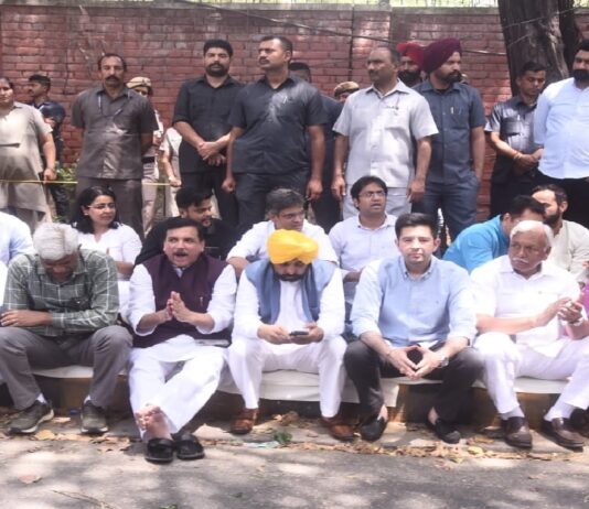 Delhi Assembly Speaker joins AAP protest outside CBI office, BJP guns for him