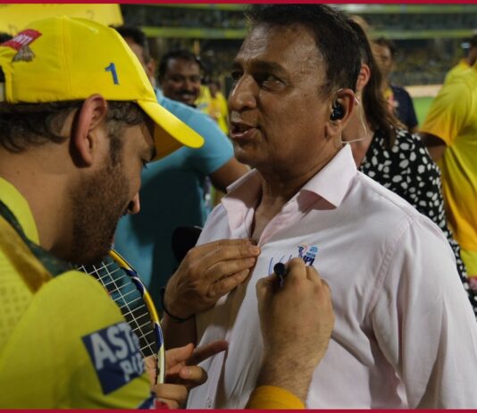 MS Dhoni signs Sunil Gavaskar’s shirt post IPL match against KKR
