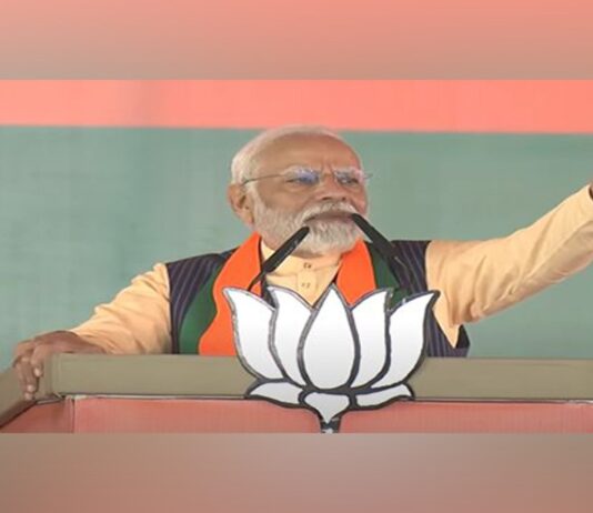 “Congress has accepted that its fake promises won’t work in front of Modi’s guarantees,” PM Modi in MP’s Betul