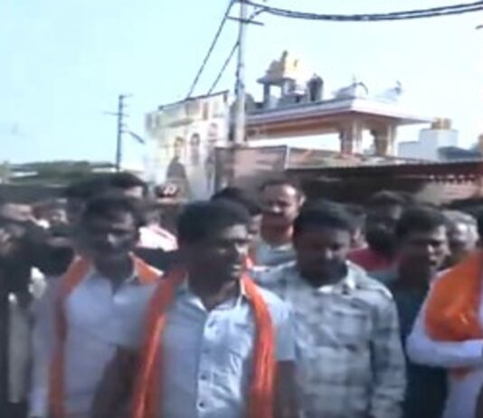 BJP, JDS start padyatra from Keragodu village amid Mandya flag hoisting controversy