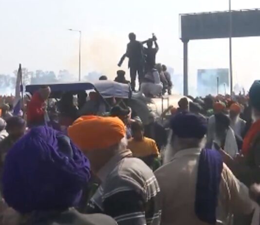 Police fire tear gas at farmers gathered at Punjab-Haryana Shambhu border to resume ‘Dilli Chalo’ protest