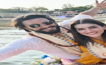 ‘Modi hai to mumkin hai’ says Ranveer Singh after visiting Kashi Vishawanath Temple