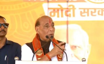 Congress a “sinking ship”….no power can save it: Rajnath Singh in Madhya Pradesh