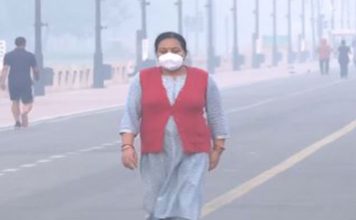 Thin layer of smog engulfs Delhi; AQI remains in ‘poor’ category