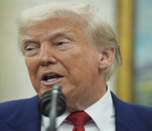 White House vows Supreme Court fight over Trump tariff ruling