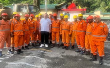 Uttarakhand CM interacts with rescue team before Uttarkashi deployment; Badrinath highway blocked near Pipalkoti
